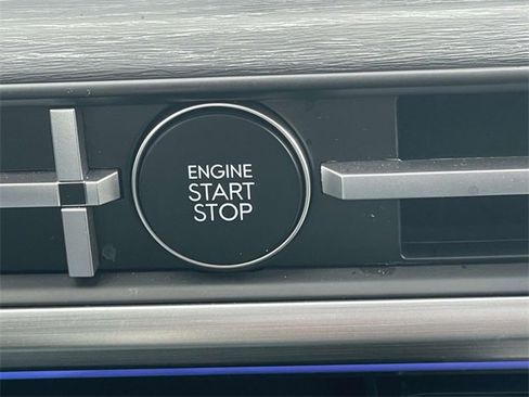 Certified 2025 Hyundai Santa Fe Limited image 20