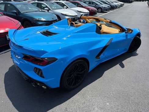 Used 2021 Chevrolet Corvette Stingray Premium Conv w/ Z51 Performance Package RWD image 5