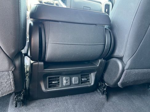 Used 2020 Chevrolet Silverado 1500 LT w/ All-Star Edition AWD/4WD image 42