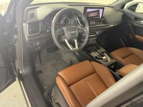 Certified 2024 Audi Q5 2.0T Premium w/ Convenience Package AWD/4WD image 11