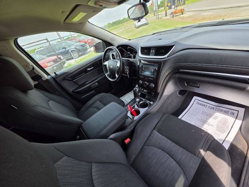 Used 2015 Chevrolet Traverse LT w/ Style and Technology Package AWD/4WD image 4
