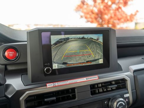 New 2025 Toyota Tacoma TRD Off-Road image 31