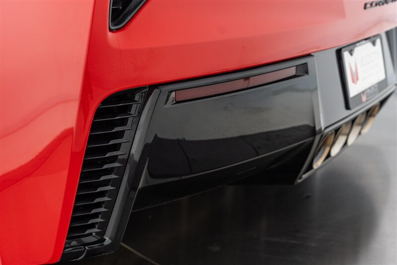 Used 2018 Chevrolet Corvette Z06 RWD image 30