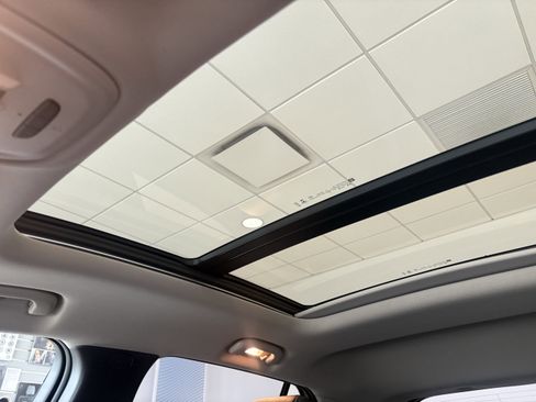 Used 2023 Buick Encore GX Essence w/ Experience Buick Package image 18