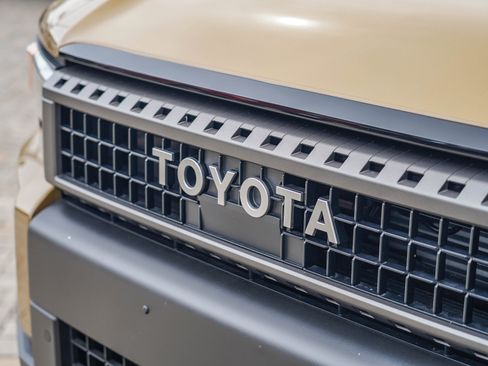 Certified 2024 Toyota Land Cruiser image 3