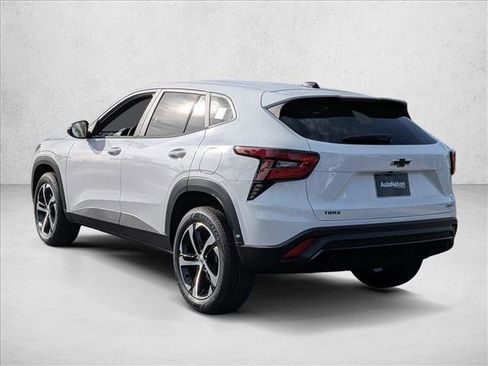 New 2026 Chevrolet Trax RS w/ Driver Confidence Package image 9