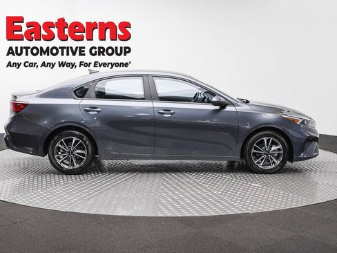 Used 2024 Kia Forte LXS FWD image 4