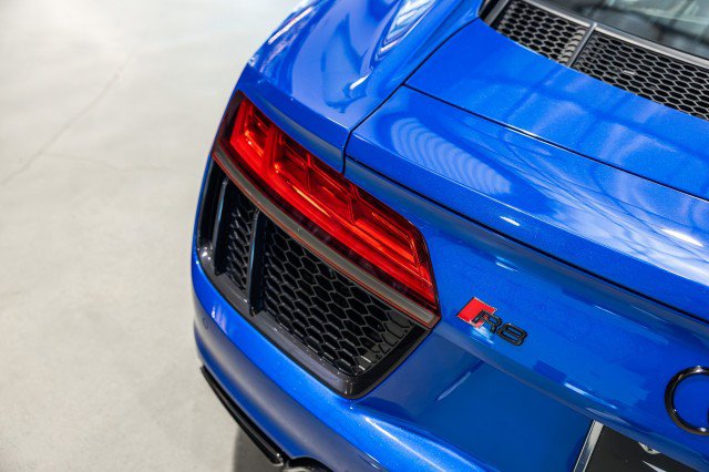 Used 2018 Audi R8 V10 AWD/4WD image 28