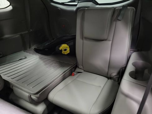 Used 2019 Toyota Highlander Limited Platinum AWD/4WD image 31