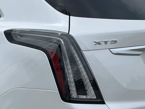 New 2025 Cadillac XT5 Sportv w/ Technology Package image 10