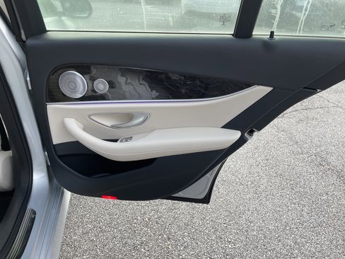 Used 2019 Mercedes-Benz E 300 image 43