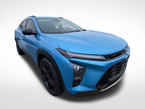 Used 2025 Chevrolet Trax ACTIV w/ Driver Confidence Package image 13