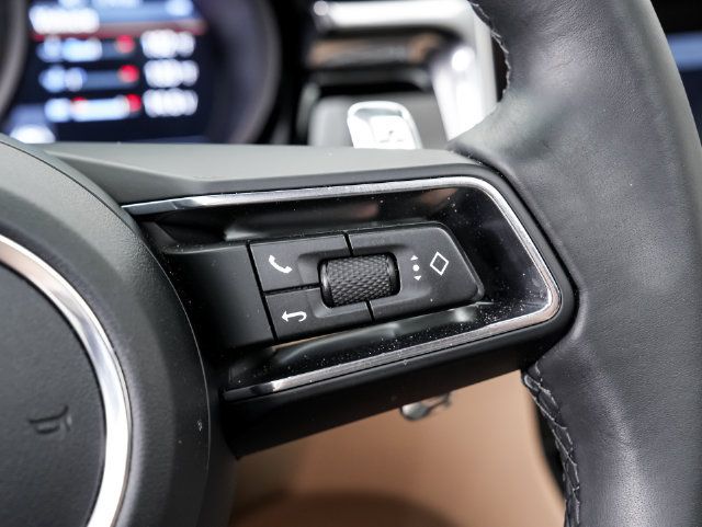 Certified 2026 Porsche Macan AWD/4WD image 15
