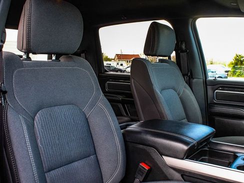 Used 2024 RAM 1500 Big Horn AWD/4WD image 37