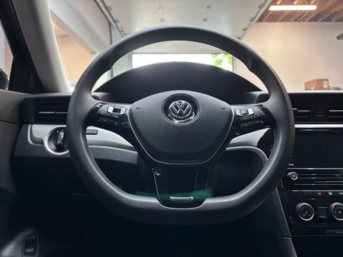 Used 2020 Volkswagen Passat 2.0T S FWD image 16