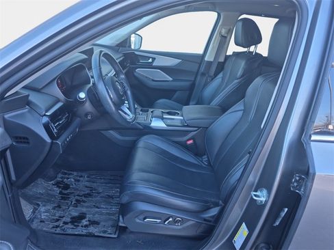 Used 2024 Acura MDX SH-AWD w/ Technology Package image 12