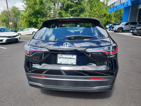 Certified 2023 Honda HR-V LX image 5