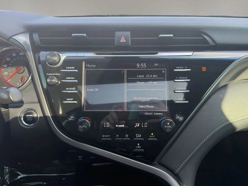 Used 2019 Toyota Camry XSE FWD image 26
