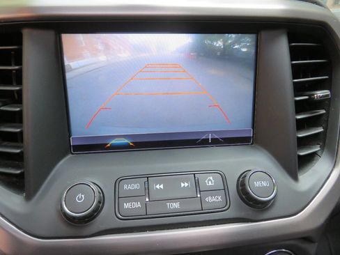 Used 2017 GMC Acadia SLE w/ Driver Alert Package I image 17