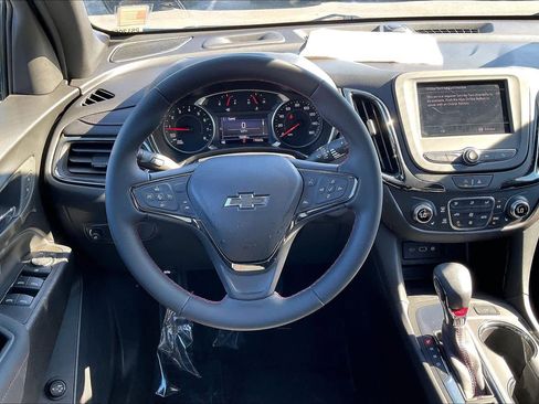 Certified 2023 Chevrolet Equinox RS image 5