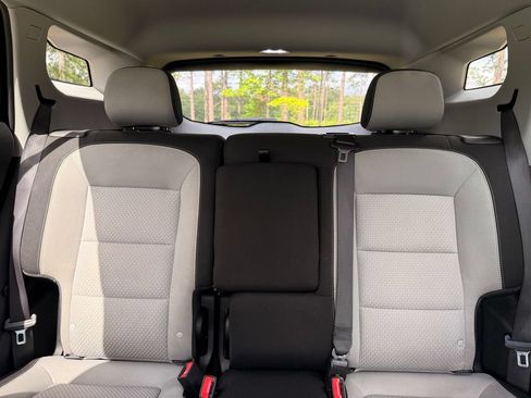 Used 2024 GMC Terrain SLE FWD image 28