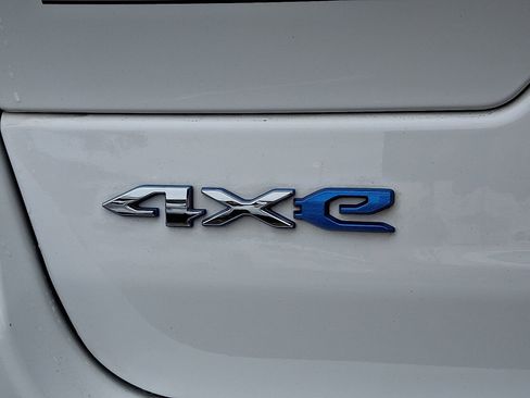 Used 2023 Jeep Grand Cherokee image 31