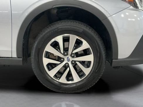 Used 2022 Subaru Outback Premium AWD/4WD image 22