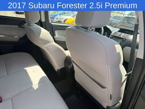 Used 2017 Subaru Forester Limited AWD/4WD image 22