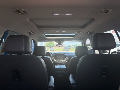 Used 2021 Chevrolet Traverse Premier AWD/4WD image 30