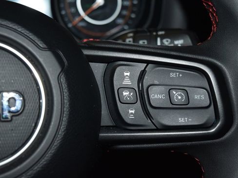 Used 2024 Jeep Wrangler Unlimited Rubicon image 9