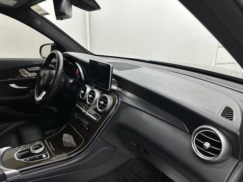 Used 2019 Mercedes-Benz GLC 300 4MATIC image 22