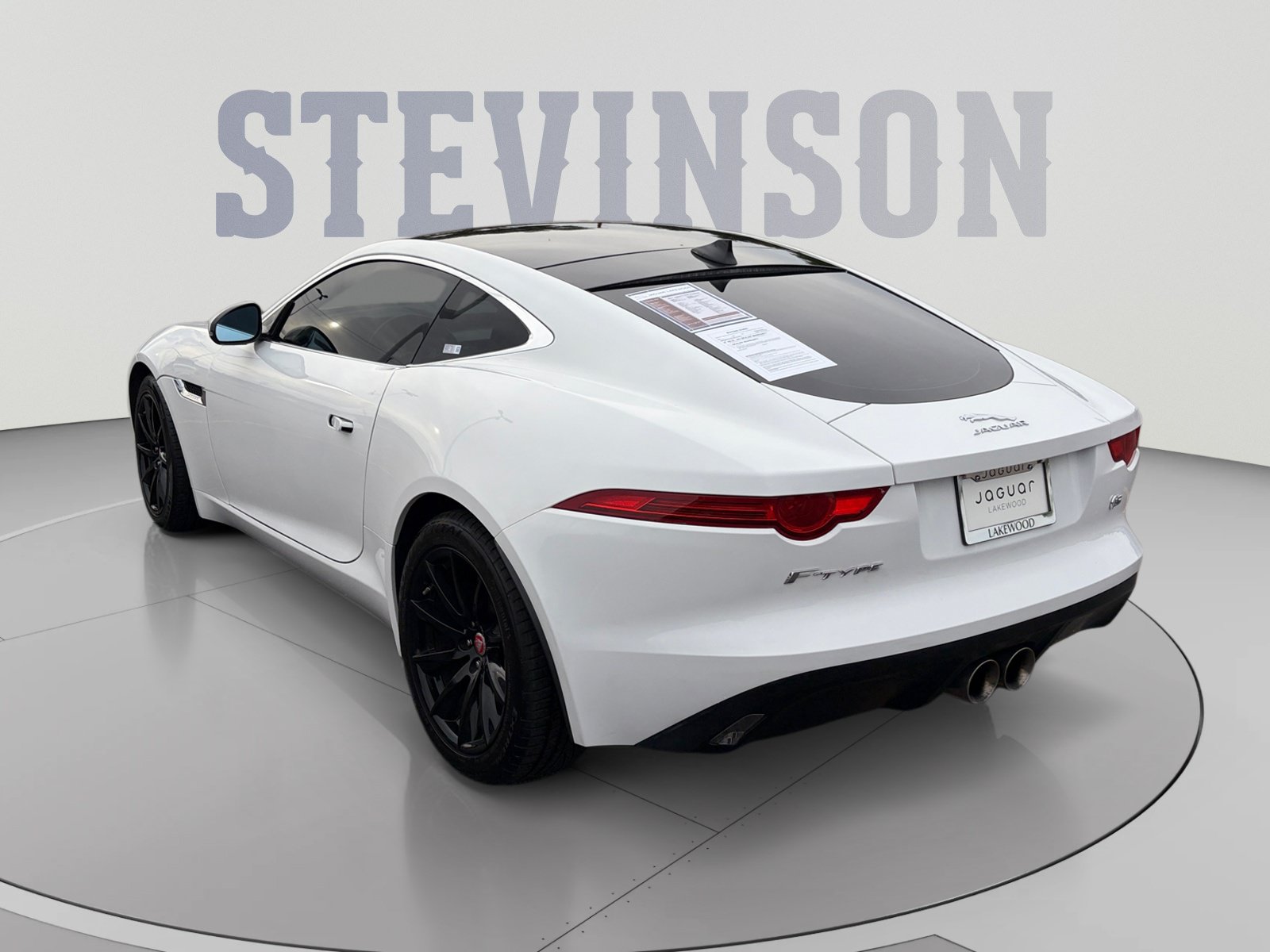 Used 2017 Jaguar F-TYPE Coupe RWD image 3
