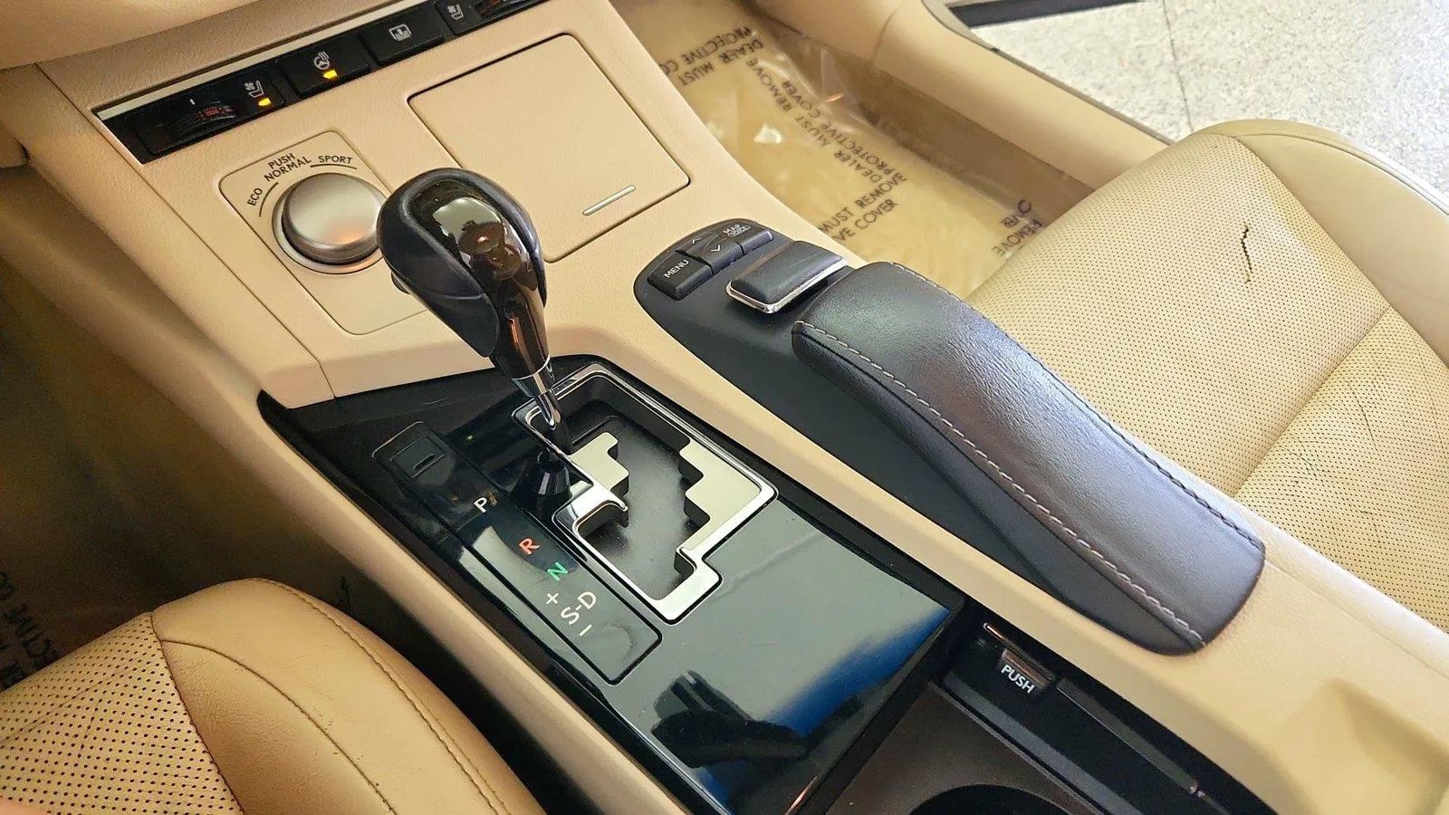 Used 2014 Lexus ES 350 w/ Luxury Package FWD image 20