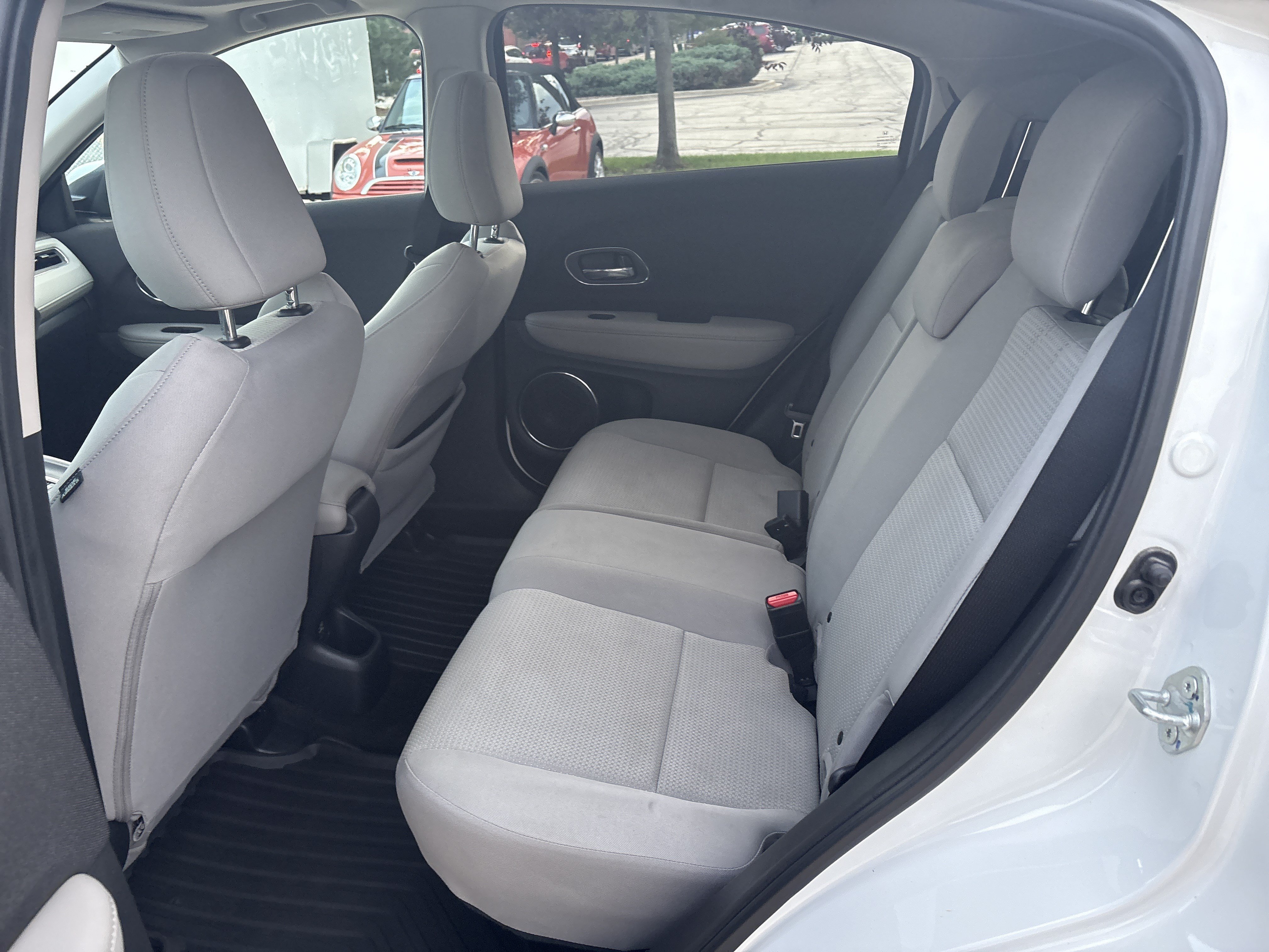 Used 2022 Honda HR-V EX image 12