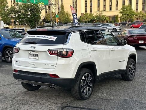 Certified 2022 Jeep Compass Limited AWD/4WD image 3