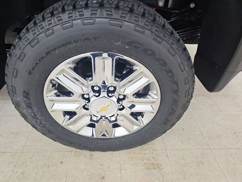 New 2026 Chevrolet Silverado 2500 High Country w/ High Country Premium Package AWD/4WD image 24