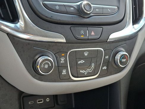 Used 2023 Chevrolet Equinox LS w/ LS Convenience Package image 15