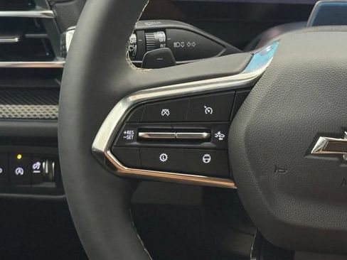 New 2027 Chevrolet Traverse Z71 w/ Enhanced Driving Package AWD/4WD image 11