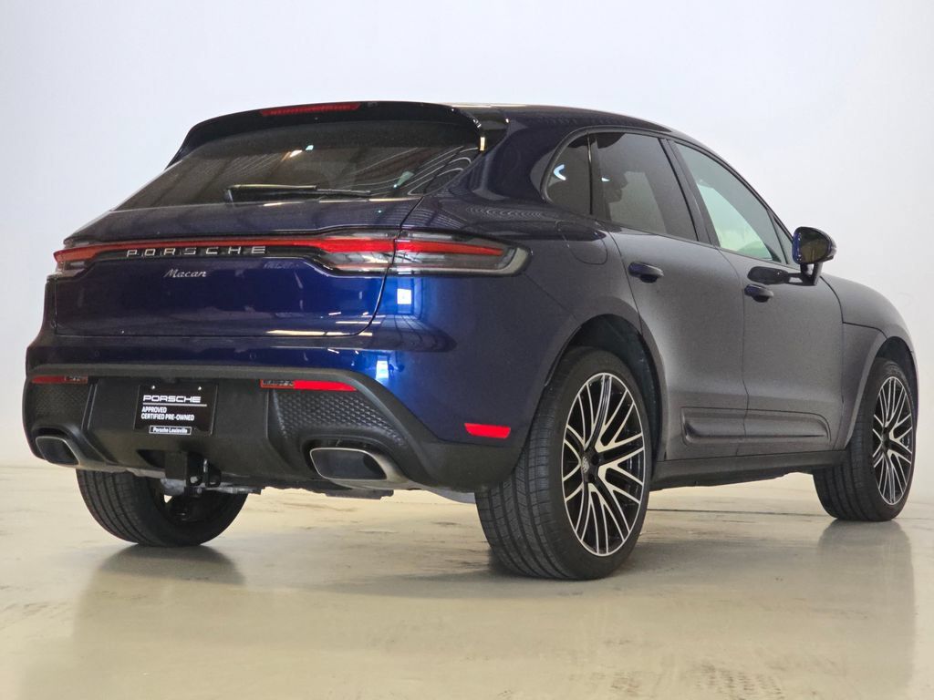 Certified 2026 Porsche Macan AWD/4WD image 9