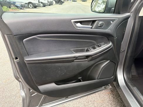 Used 2022 Ford Edge Titanium AWD/4WD image 11