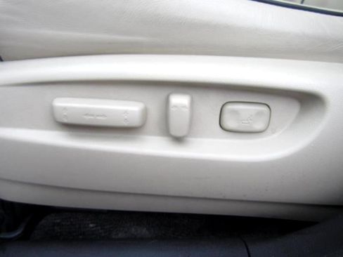 Used 2017 Acura MDX SH-AWD w/ Advance Package image 15