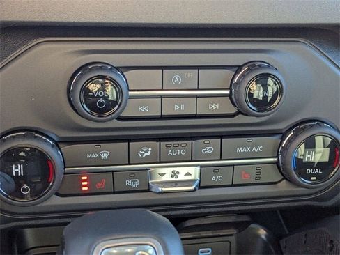 New 2025 Ford Bronco Big Bend w/ Black Diamond Package image 19