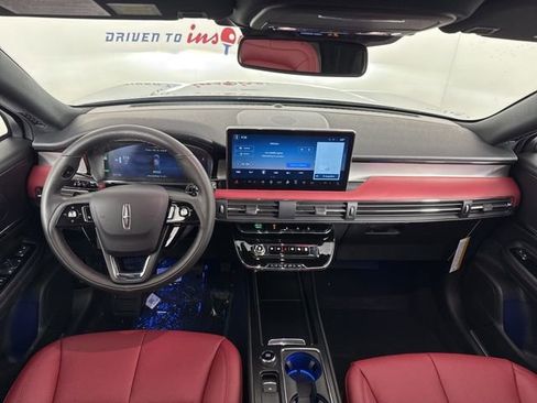 New 2026 Lincoln Corsair Grand Touring image 9