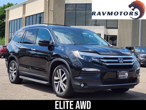 Used 2017 Honda Pilot Elite image 1