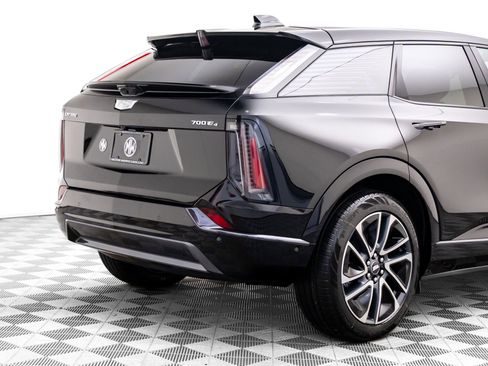 New 2026 Cadillac Optiq Sport 1 image 37