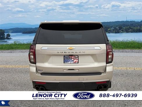 Used 2023 Chevrolet Suburban High Country image 6