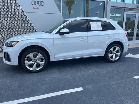 Used 2023 Audi Q5 2.0T Premium Plus w/ Premium Plus Package AWD/4WD image 3