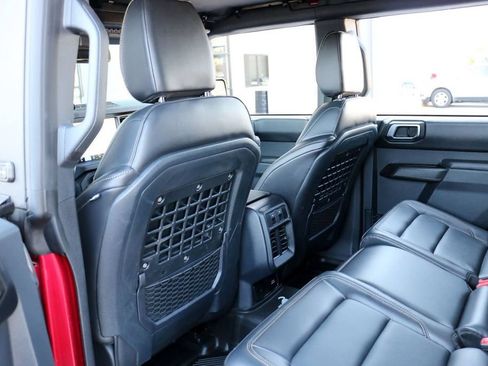 Used 2025 Ford Bronco Badlands w/ Sasquatch Package AWD/4WD image 23