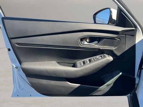 Used 2023 Honda Accord EX image 12