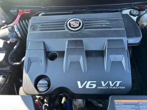 Used 2013 Cadillac SRX Luxury image 16